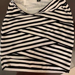 WHBM – Short Pencil Skirt size 2